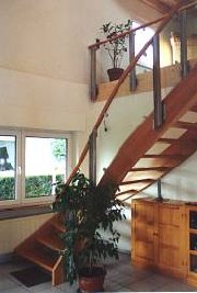 Treppe mit Glas und V2A Stäben